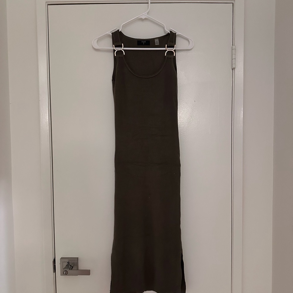 Nordstorm Olive Elegant Sleeveless Midi Dress